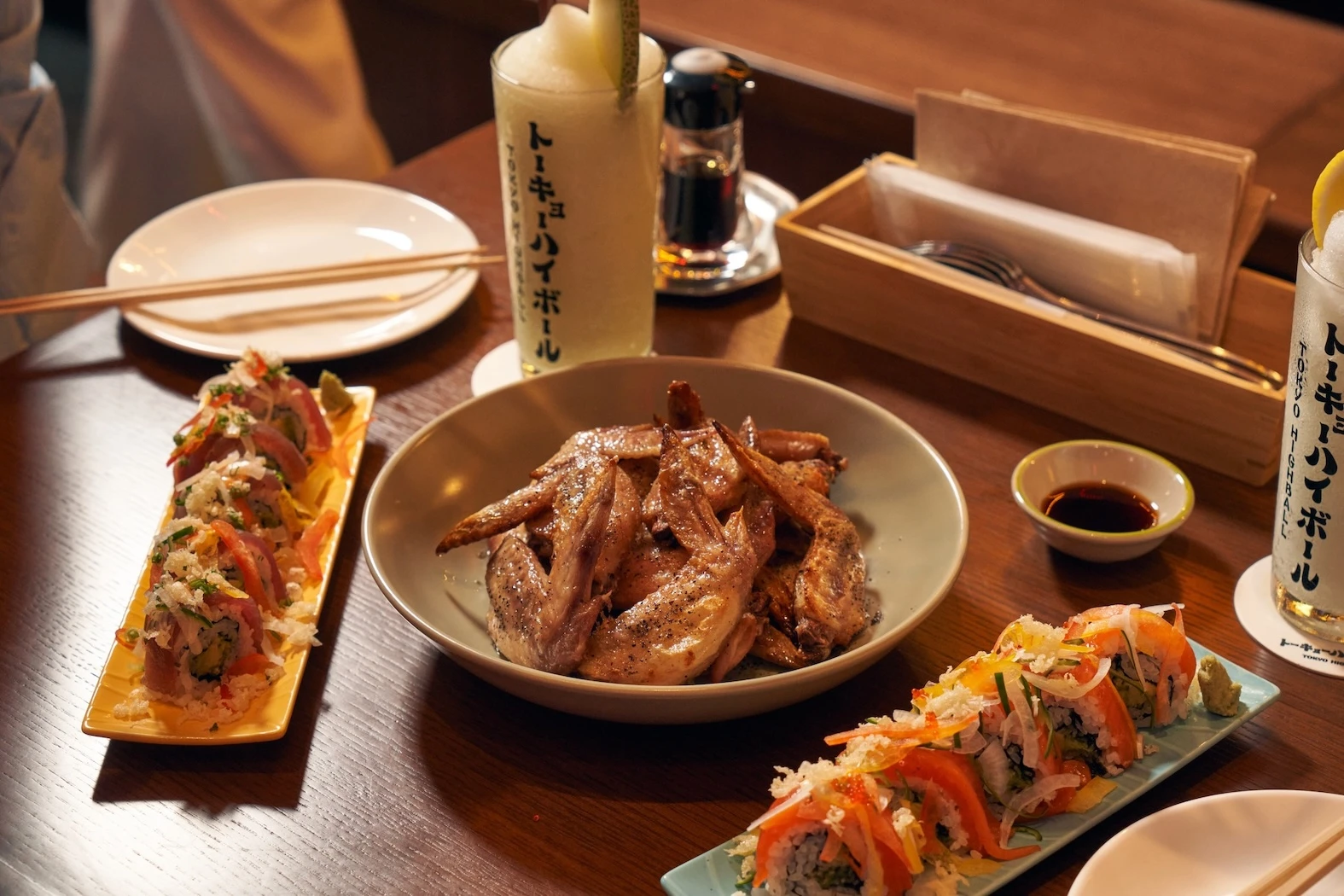 Japanese-style wings with sushi rolls and refreshing drinks. A great choice for a relaxed and flavorful meal at Tokyo Highball restaurant